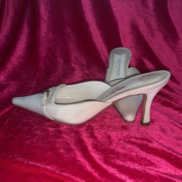 Vintage Bruno Magli Beige Kitten Heel Mule - Picture 2 of 4